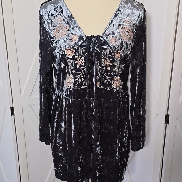 Style & Co. Tops - Style & Co Women's Crushed Velvet Peasant Blouse In Dark Gray